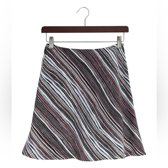 Express Women’s Size Large Patterned Skirt | 20” Knee Length Lined & Lightweight - Picture 1 of 2